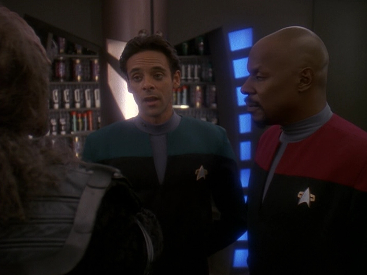 extant_StarTrek_DS9_5x01-ApocalypseRising_03745.jpg