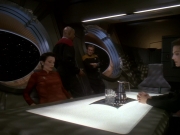 extant_StarTrek_DS9_5x01-ApocalypseRising_00817.jpg