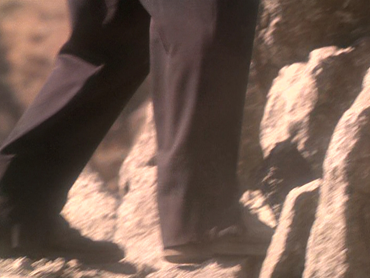 extant_StarTrek_DS9_5x02-TheShip_00018.jpg
