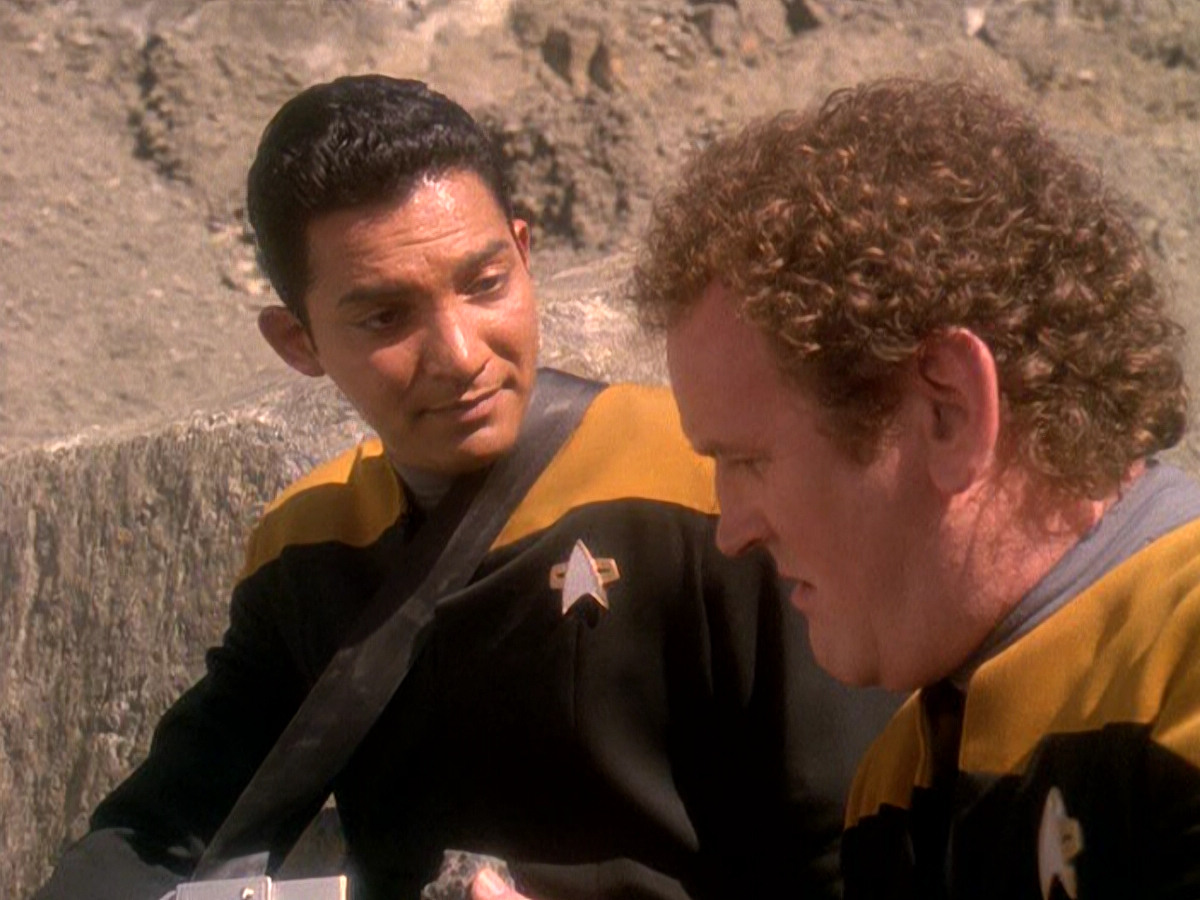 extant_StarTrek_DS9_5x02-TheShip_00115.jpg