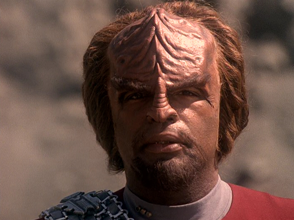 extant_StarTrek_DS9_5x02-TheShip_00237.jpg