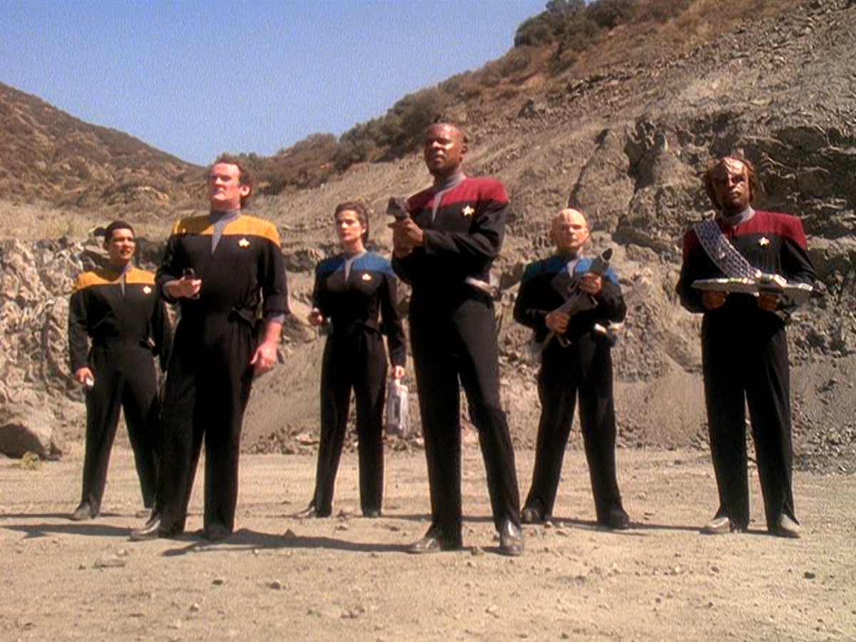 extant_StarTrek_DS9_5x02-TheShip_00238.jpg
