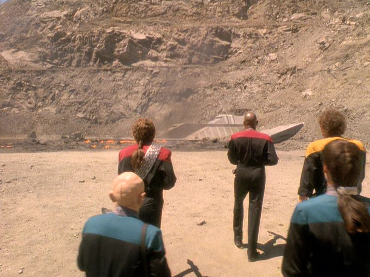 extant_StarTrek_DS9_5x02-TheShip_00243.jpg