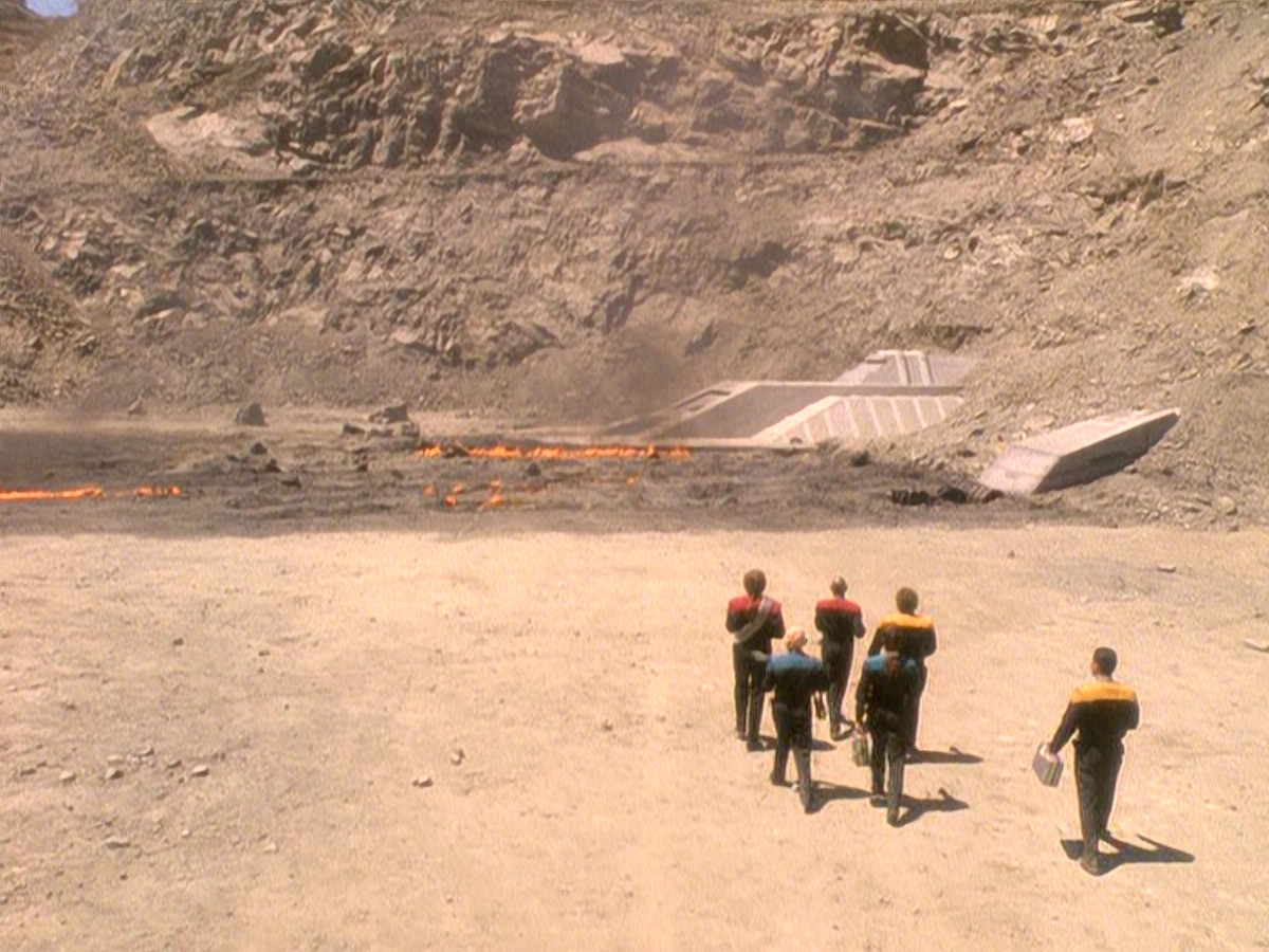 extant_StarTrek_DS9_5x02-TheShip_00253.jpg