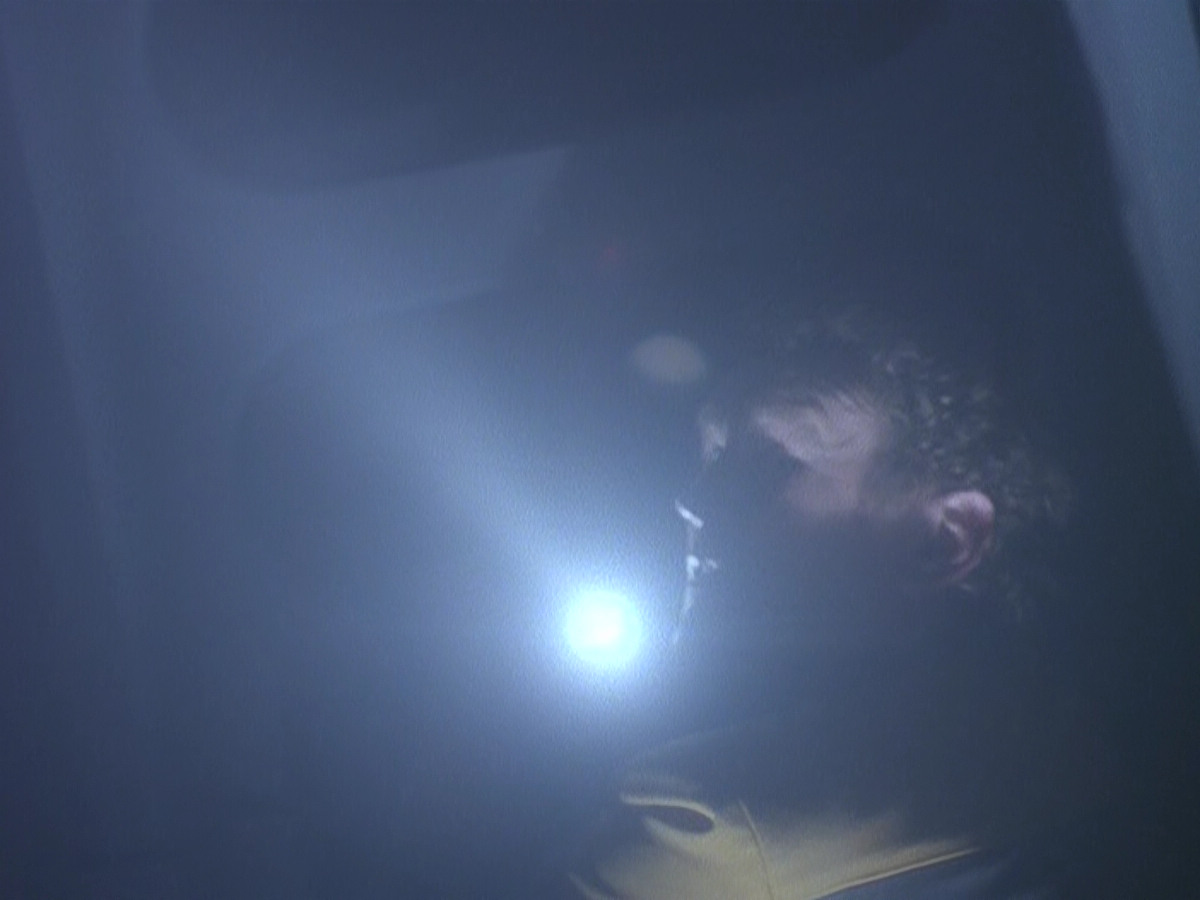 extant_StarTrek_DS9_5x02-TheShip_00593.jpg