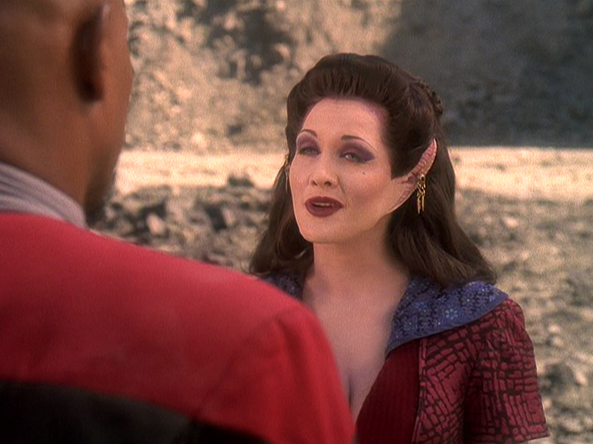 extant_StarTrek_DS9_5x02-TheShip_01363.jpg