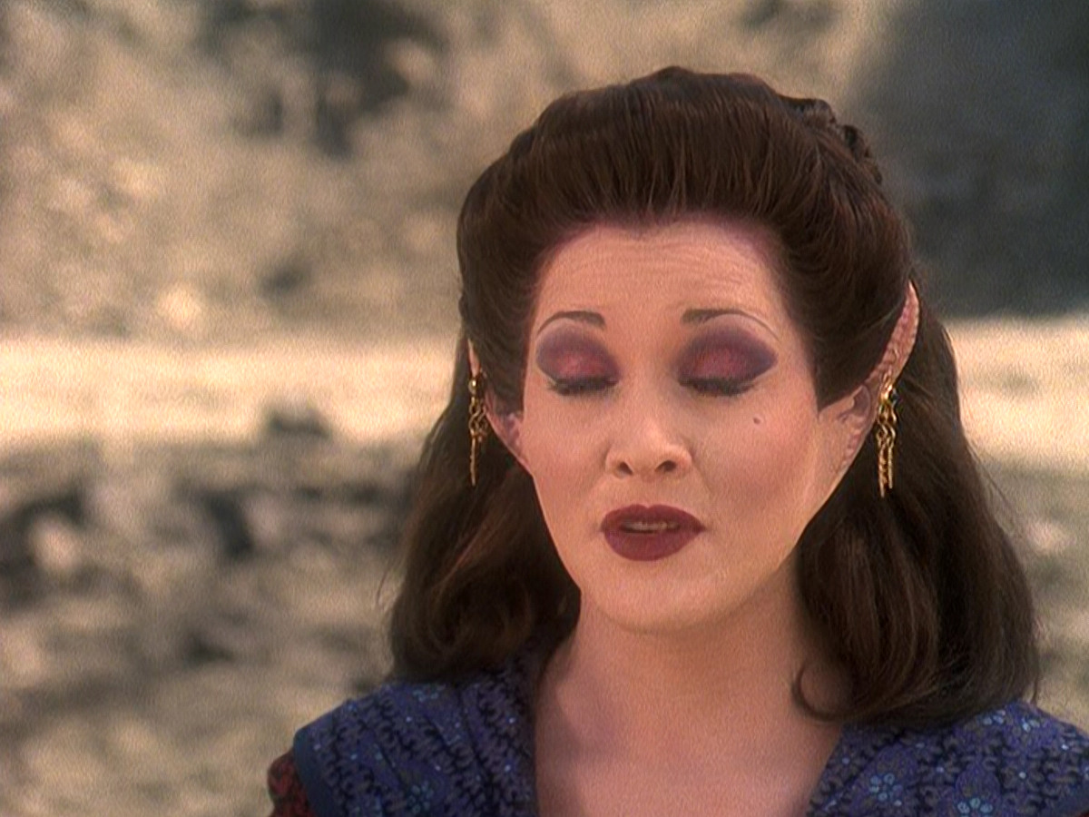 extant_StarTrek_DS9_5x02-TheShip_01431.jpg