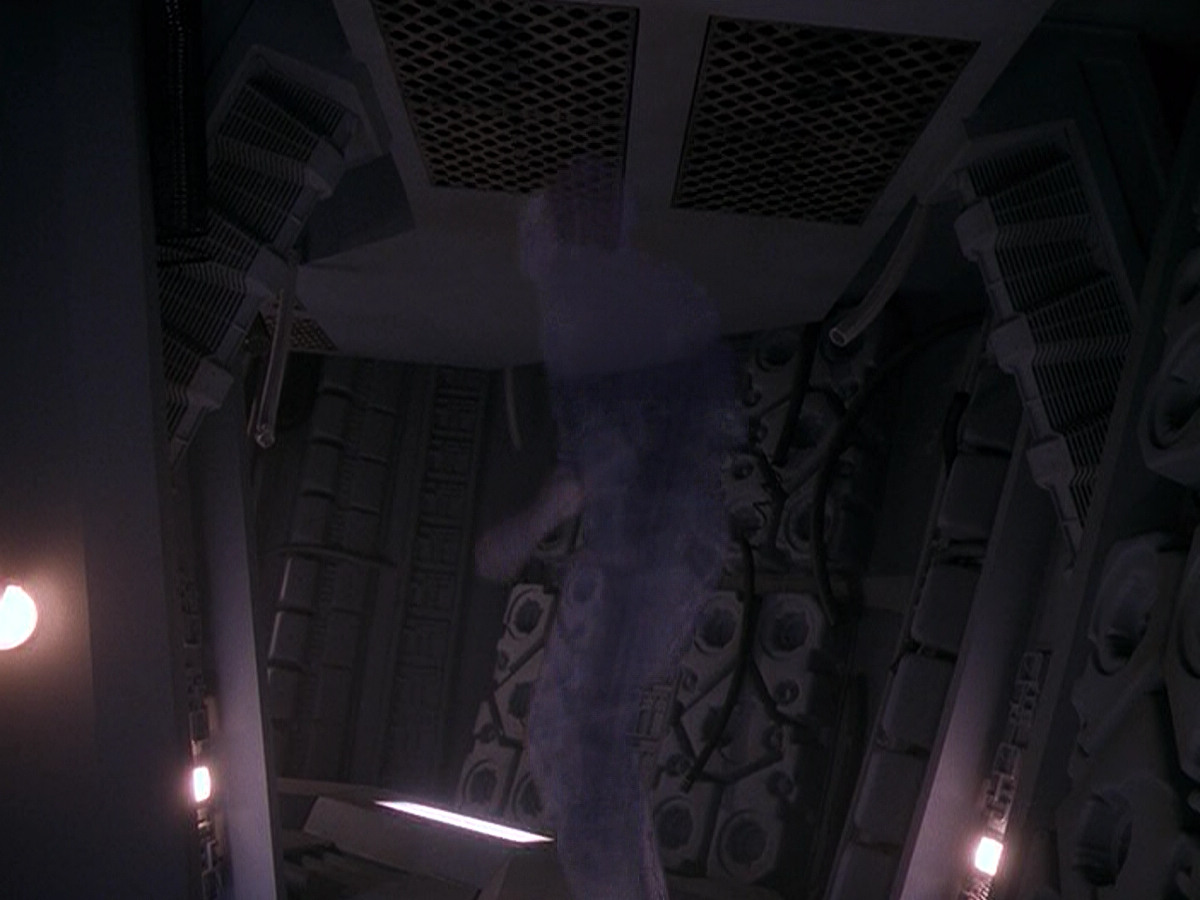 extant_StarTrek_DS9_5x02-TheShip_01459.jpg