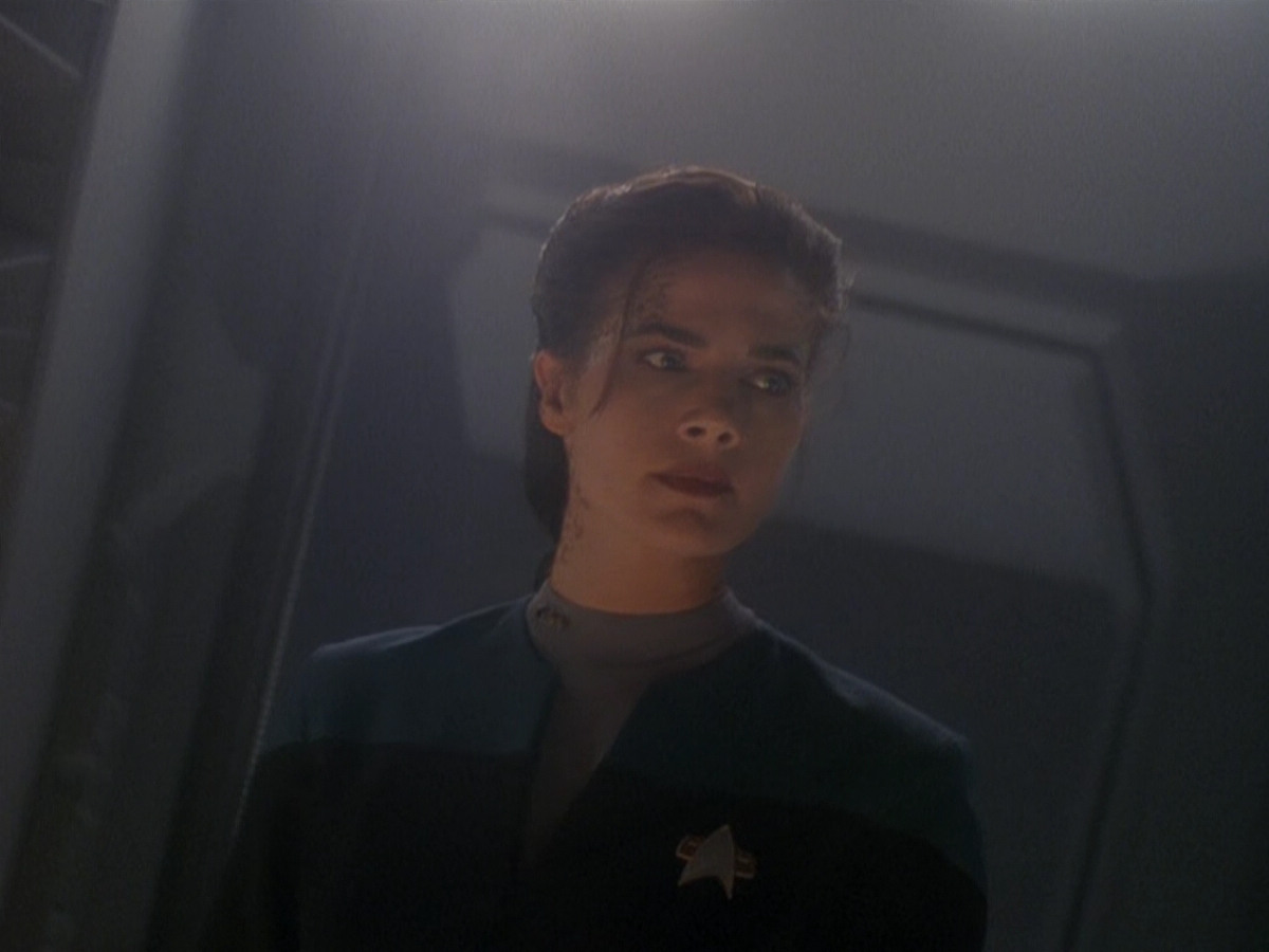 extant_StarTrek_DS9_5x02-TheShip_02519.jpg