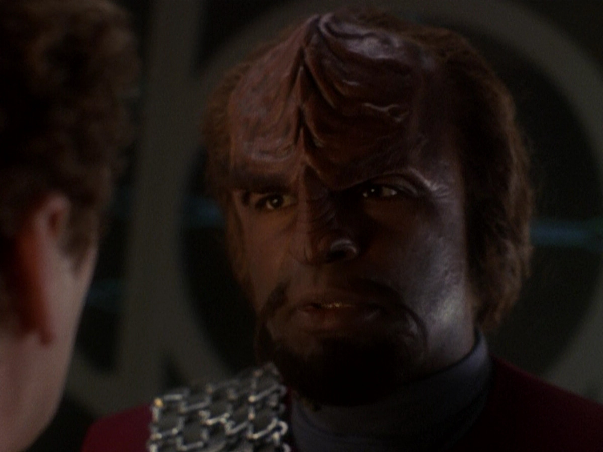 extant_StarTrek_DS9_5x02-TheShip_02640.jpg