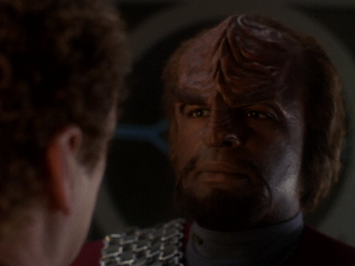 extant_StarTrek_DS9_5x02-TheShip_02648.jpg