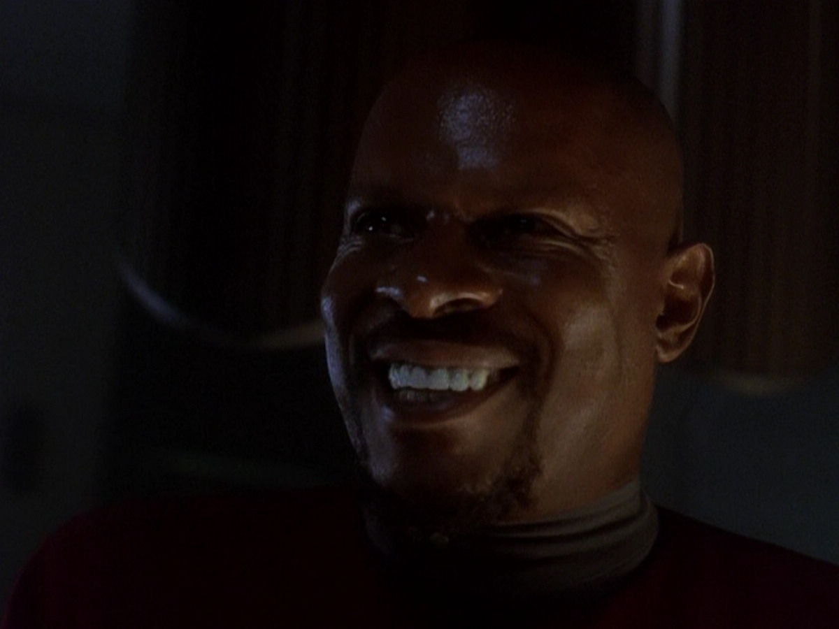 extant_StarTrek_DS9_5x02-TheShip_02697.jpg