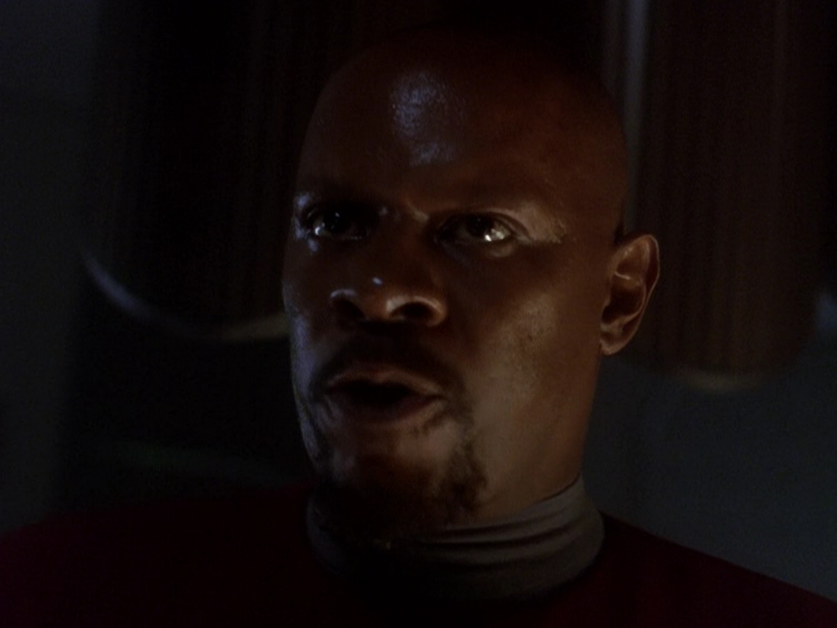 extant_StarTrek_DS9_5x02-TheShip_02716.jpg