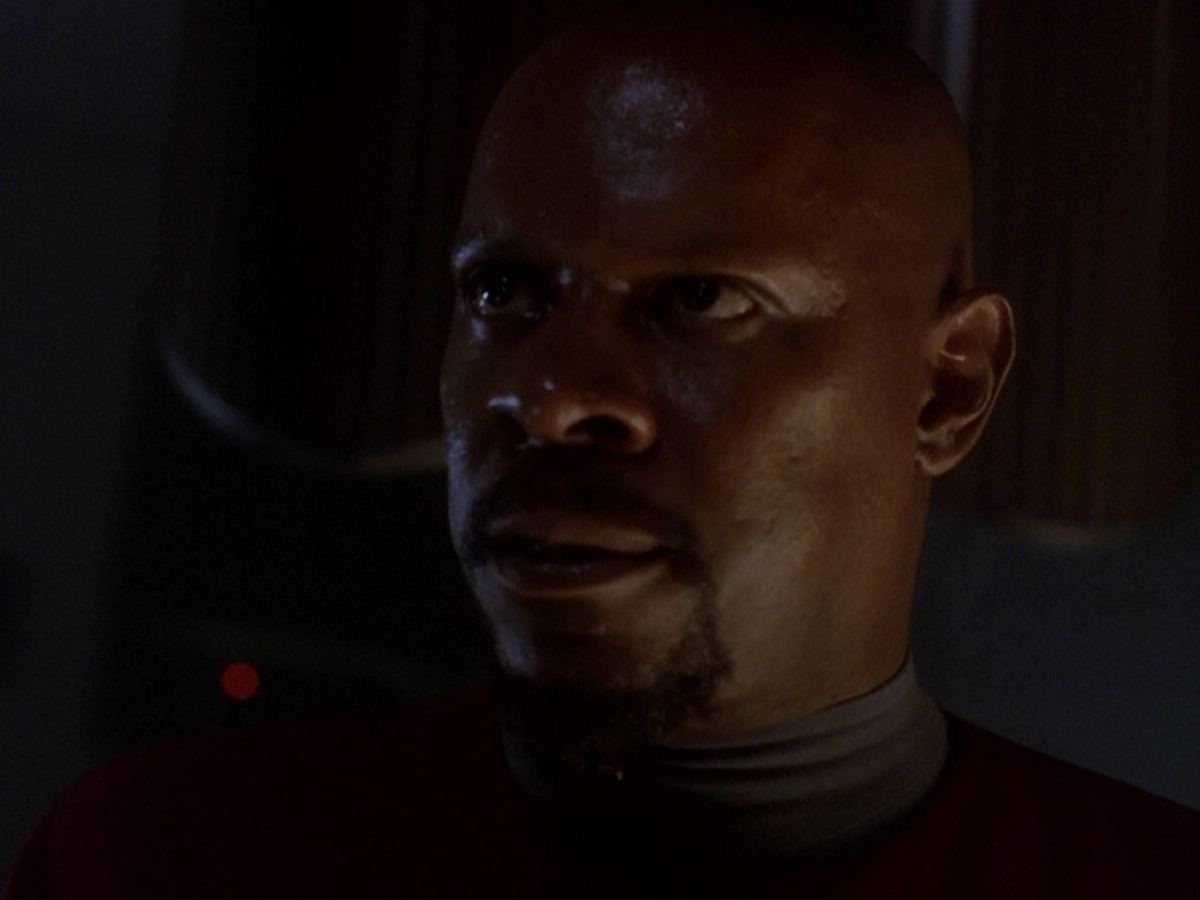 extant_StarTrek_DS9_5x02-TheShip_02726.jpg