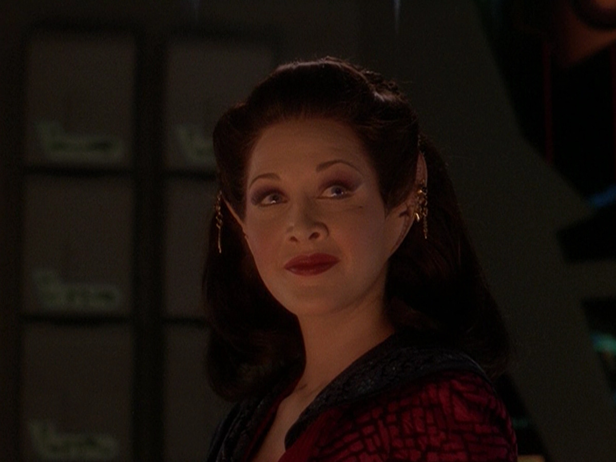extant_StarTrek_DS9_5x02-TheShip_03354.jpg