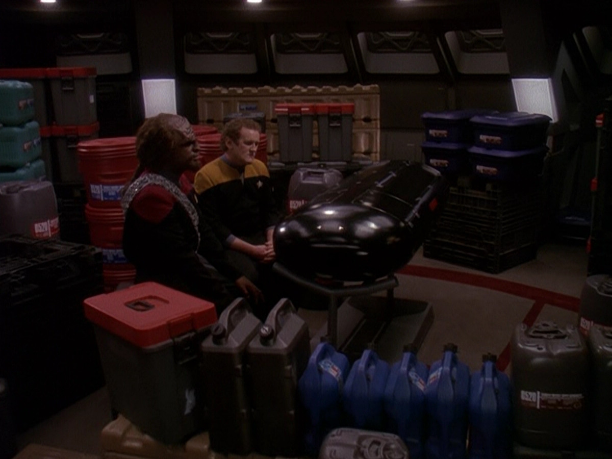 extant_StarTrek_DS9_5x02-TheShip_03750.jpg