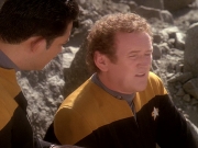 extant_StarTrek_DS9_5x02-TheShip_00074.jpg