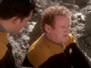 extant_StarTrek_DS9_5x02-TheShip_00079.jpg