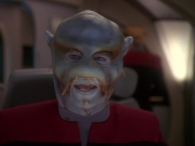 extant_StarTrek_DS9_5x02-TheShip_00180.jpg