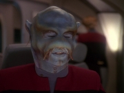 extant_StarTrek_DS9_5x02-TheShip_00184.jpg