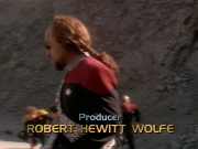 extant_StarTrek_DS9_5x02-TheShip_00469.jpg