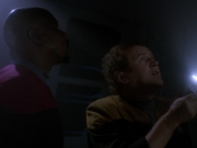 extant_StarTrek_DS9_5x02-TheShip_00724.jpg