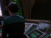 extant_StarTrek_DS9_5x02-TheShip_00773.jpg