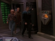 extant_StarTrek_DS9_5x02-TheShip_00781.jpg