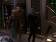extant_StarTrek_DS9_5x02-TheShip_00783.jpg