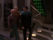 extant_StarTrek_DS9_5x02-TheShip_00784.jpg