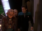 extant_StarTrek_DS9_5x02-TheShip_00790.jpg