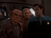 extant_StarTrek_DS9_5x02-TheShip_00807.jpg