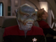 extant_StarTrek_DS9_5x02-TheShip_00935.jpg