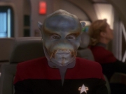 extant_StarTrek_DS9_5x02-TheShip_00936.jpg