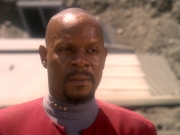extant_StarTrek_DS9_5x02-TheShip_01374.jpg