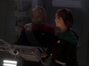 extant_StarTrek_DS9_5x02-TheShip_02547.jpg