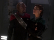 extant_StarTrek_DS9_5x02-TheShip_02557.jpg