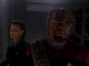 extant_StarTrek_DS9_5x02-TheShip_02562.jpg