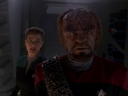 extant_StarTrek_DS9_5x02-TheShip_02566.jpg