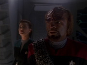 extant_StarTrek_DS9_5x02-TheShip_02569.jpg