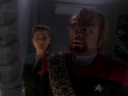 extant_StarTrek_DS9_5x02-TheShip_02577.jpg