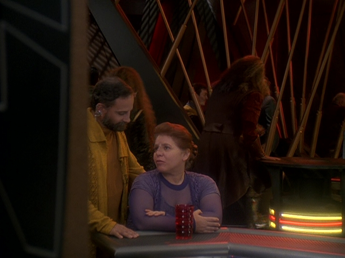 extant_StarTrek_DS9_5x03-LookingForparMachInAllTheWrongPlaces_00244.jpg