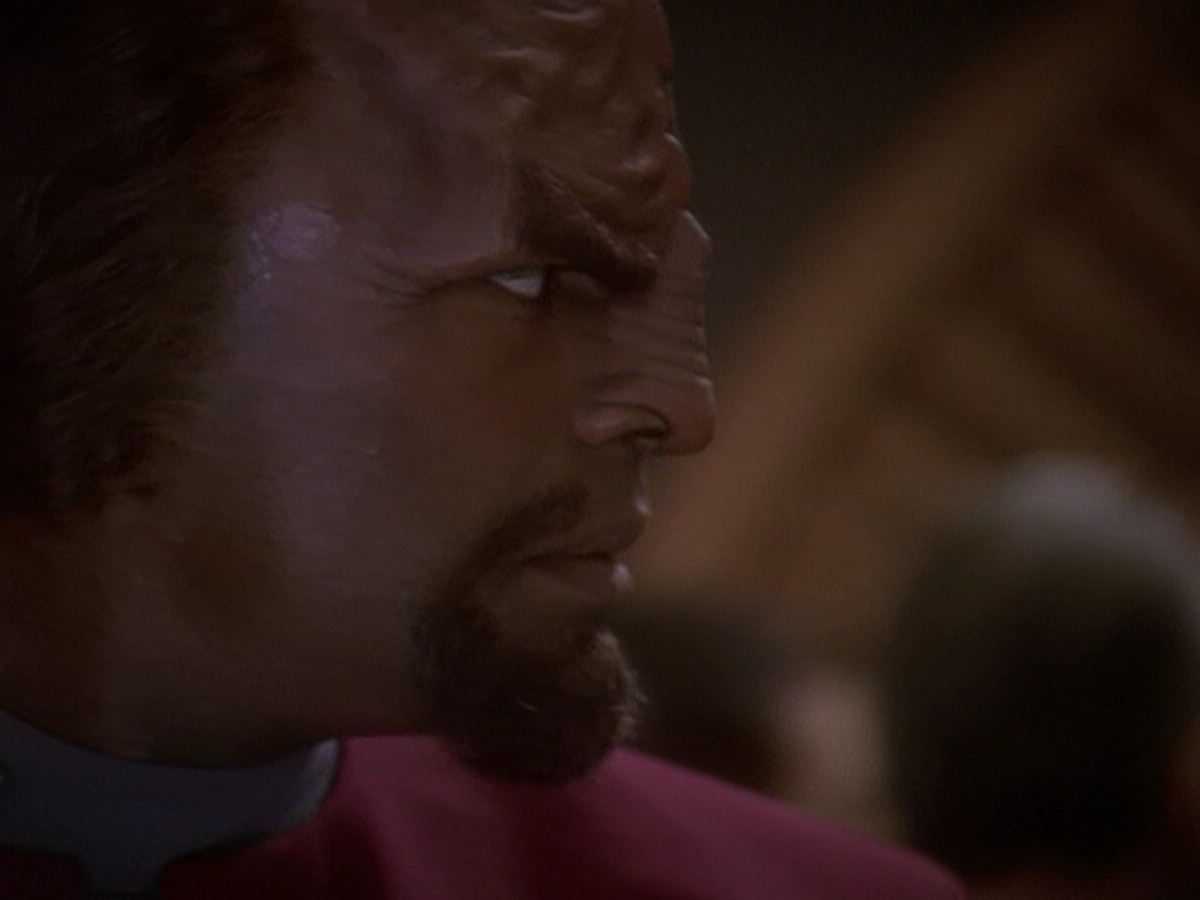 extant_StarTrek_DS9_5x03-LookingForparMachInAllTheWrongPlaces_00332.jpg