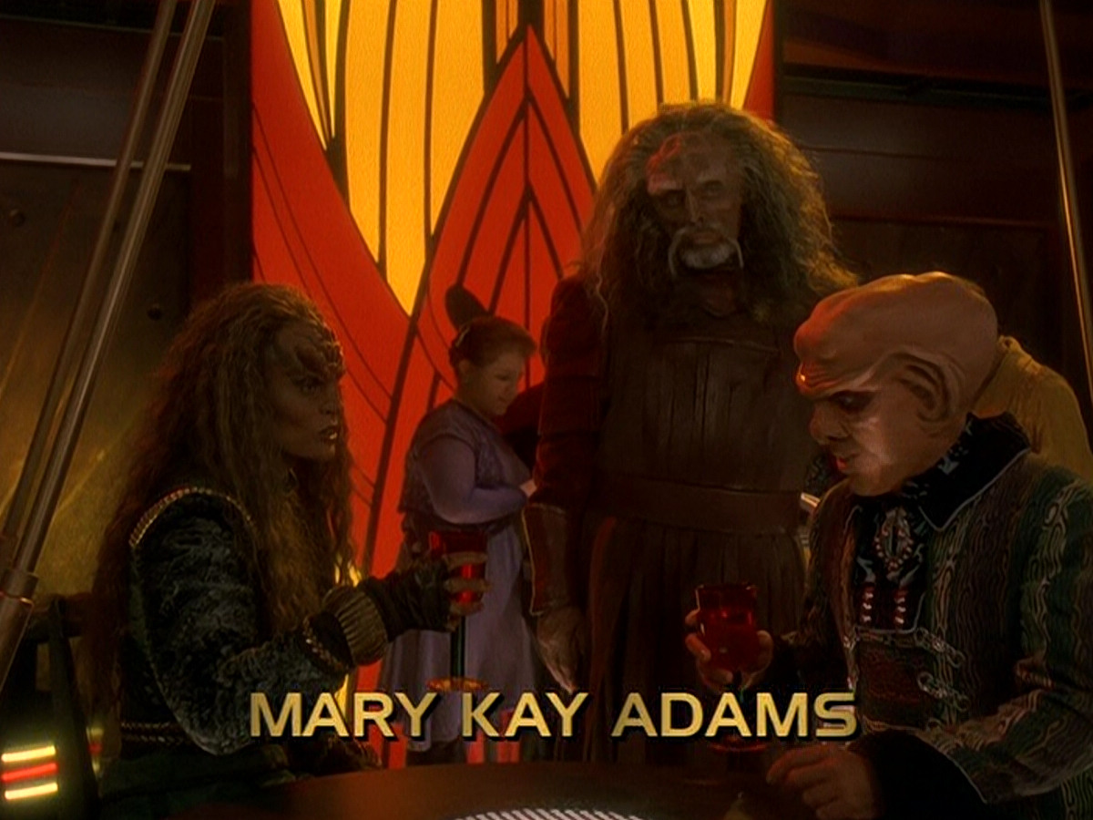 extant_StarTrek_DS9_5x03-LookingForparMachInAllTheWrongPlaces_00523.jpg