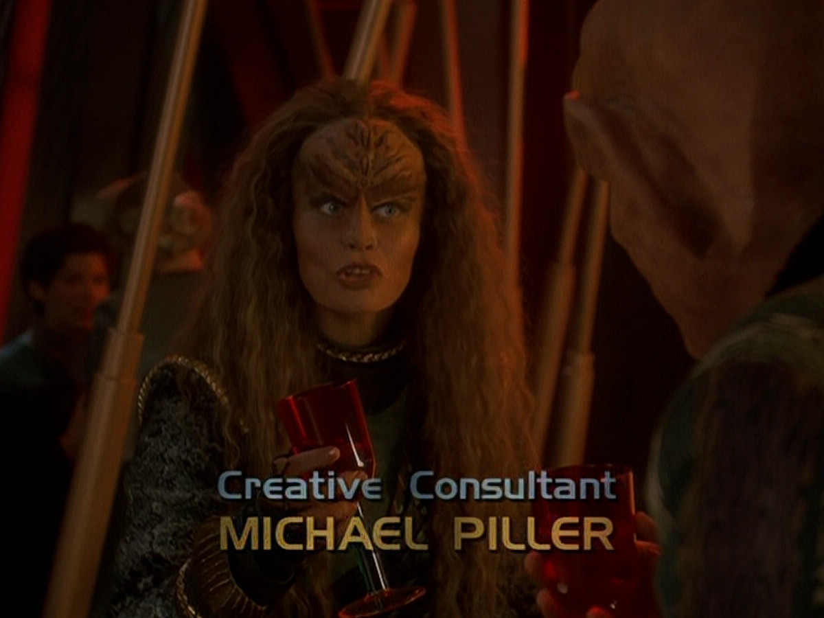 extant_StarTrek_DS9_5x03-LookingForparMachInAllTheWrongPlaces_00545.jpg