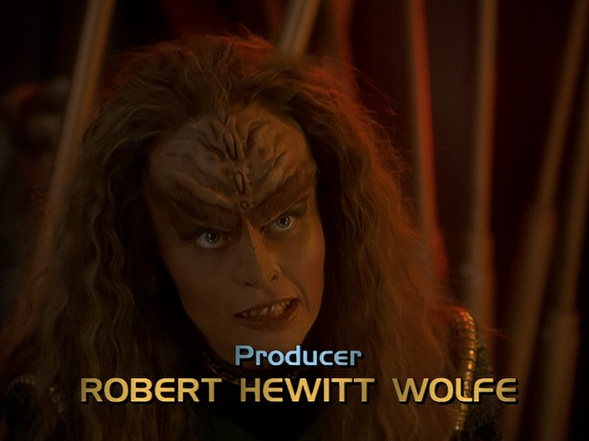 extant_StarTrek_DS9_5x03-LookingForparMachInAllTheWrongPlaces_00576.jpg