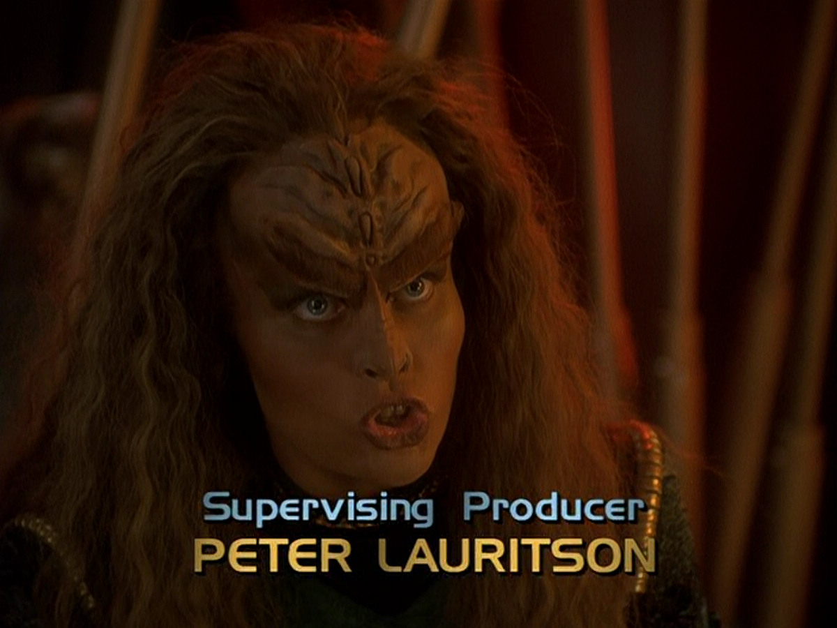 extant_StarTrek_DS9_5x03-LookingForparMachInAllTheWrongPlaces_00599.jpg