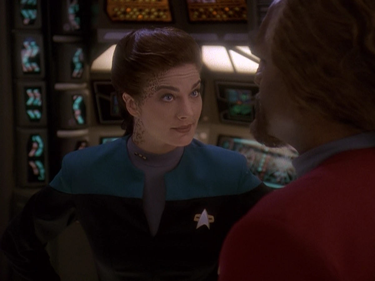 extant_StarTrek_DS9_5x03-LookingForparMachInAllTheWrongPlaces_00709.jpg