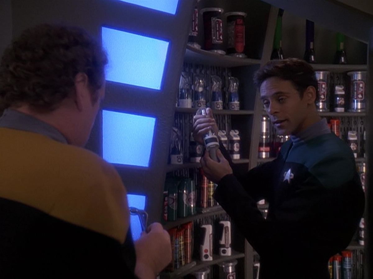 extant_StarTrek_DS9_5x03-LookingForparMachInAllTheWrongPlaces_00815.jpg