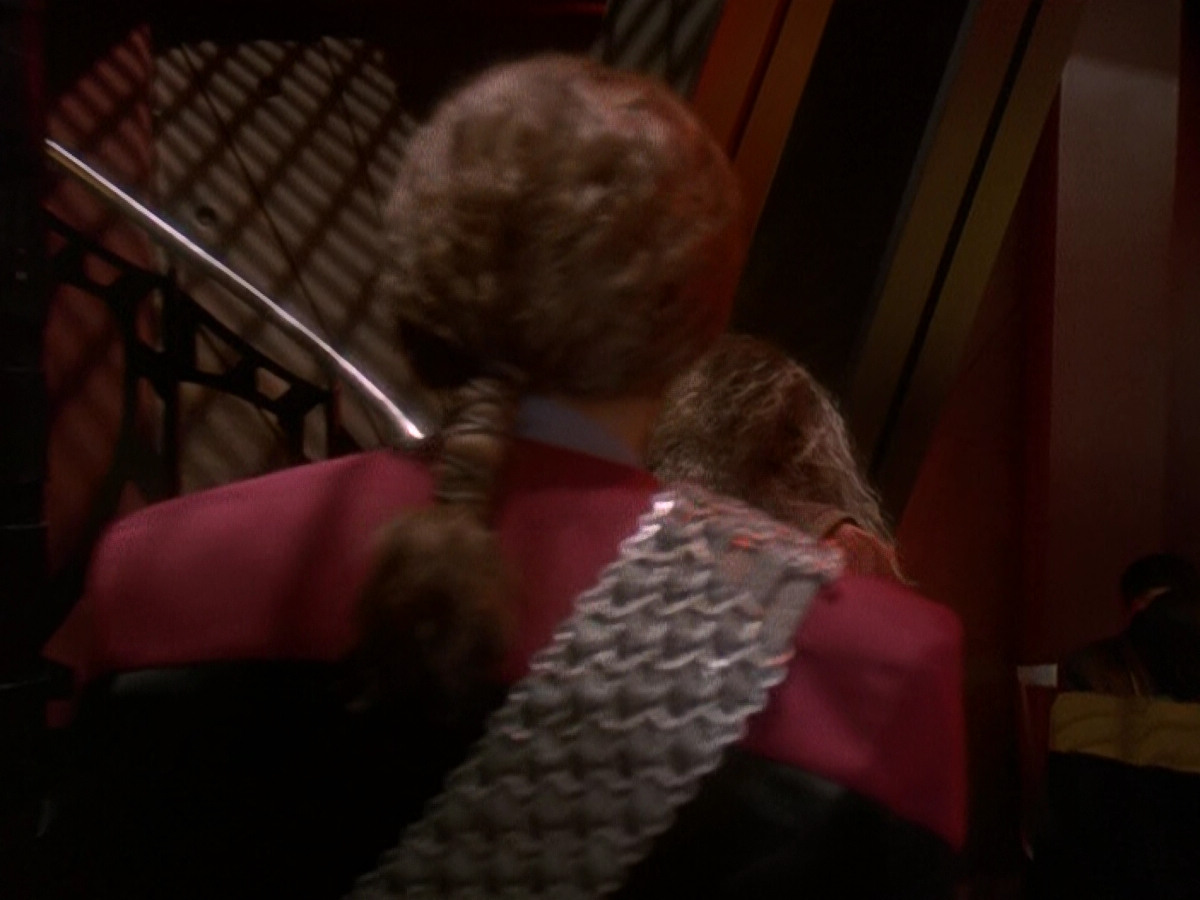 extant_StarTrek_DS9_5x03-LookingForparMachInAllTheWrongPlaces_01055.jpg